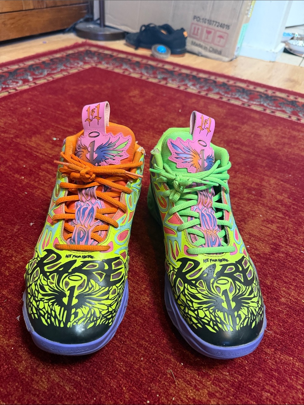 Bright Vibrant Neon Graphic PUMA HighTop Sneakers - Green & Orange Men’s US 9